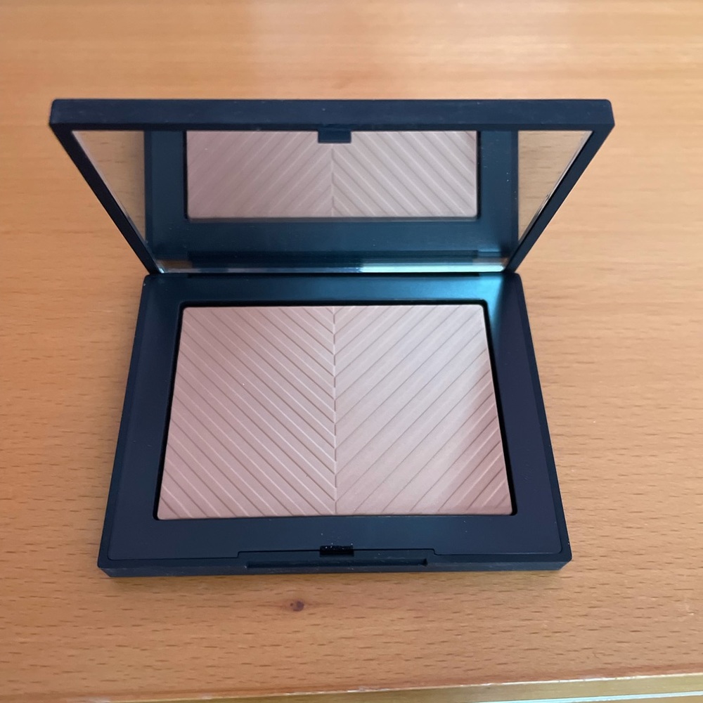 NWOB- NARS Sun Wash Diffusing Bronzer - Seaside